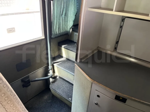 Setra S328
