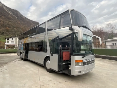 Setra S328