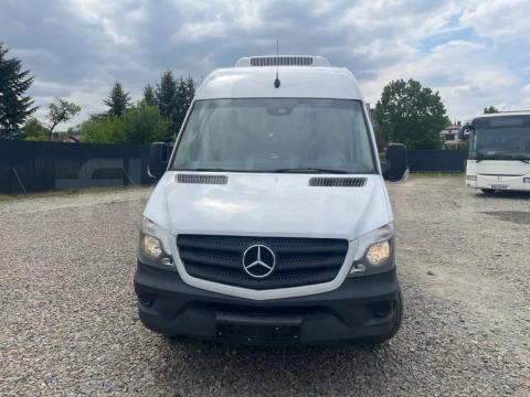 Mercedes-Benz Sprinter 906BB50