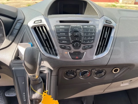 Ford Tourneo Custom