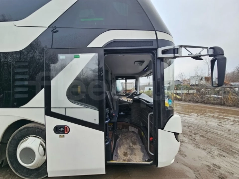 Neoplan Skyliner