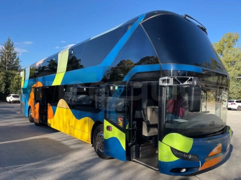 Neoplan Skyliner