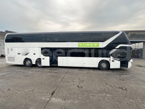 Neoplan Skyliner