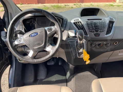 Ford Tourneo Custom