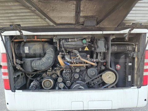 Mercedes-Benz Tourismo  RHD 632 01 - EUR 6