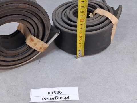 Guma maskująca pod szybami autobusu, boczna maskownica, szerokość ok. 65 mm, ZESTAW 2 sztuki
