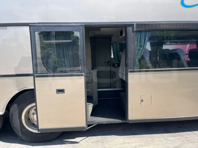 Setra S328