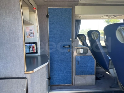 Setra S328