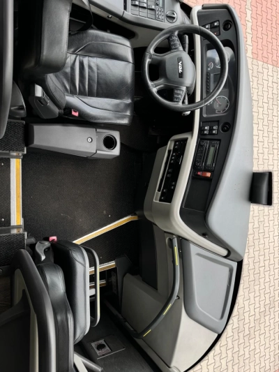 VDL FUTURA 2018 - 718.000km