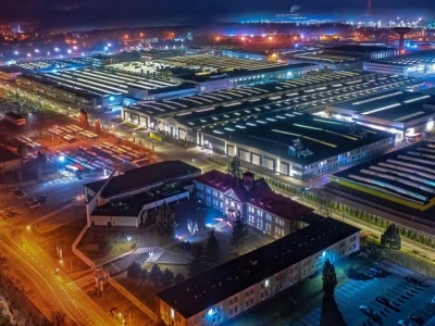 Niemiecki koncern – bliski partner zbrojeniowego giganta Rheinmetall – wykłada 5 miliardów złotych i stawia na Niepołomice oraz Starachowice.